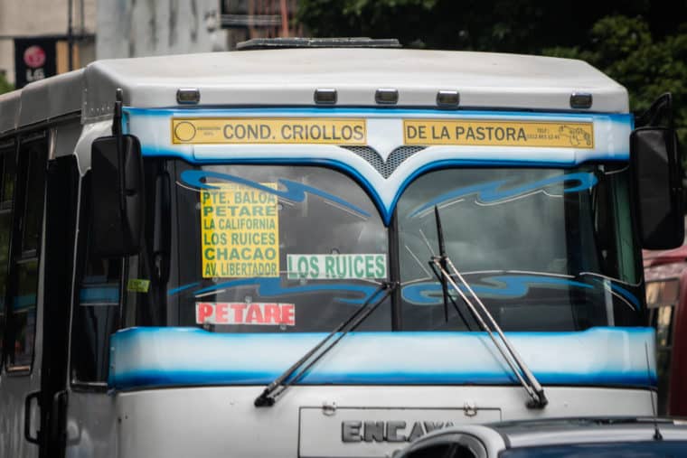 Transporte público bus servicio paaje precios camionetas vehículos Caracas Transporte de Venezuela autobuses flota tráfico El Diario Jose Daniel Ramos