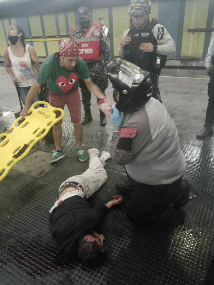 Detuvieron a un sujeto por estar involucrado en el homicidio de un vendedor ambulante en el Metro de Caracas