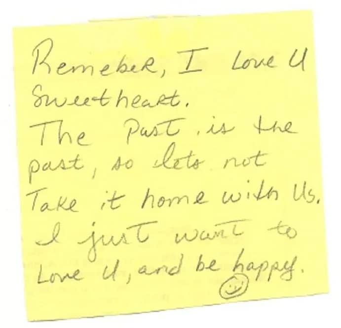 Las notas de amor olvidadas en libros que una biblioteca comparte en su sitio web 