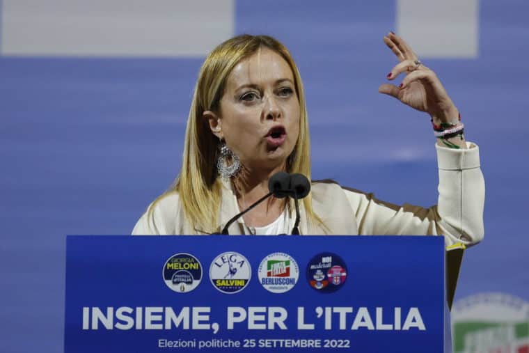 Quién es Giorgia Meloni, la política que gobernará Italia tras el triunfo de la extrema derecha en las elecciones