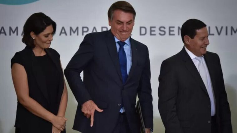 Bolsonaro: cómo los brasileños se armaron hasta los dientes durante su gobierno (y por qué eso enciende alarmas para las elecciones)