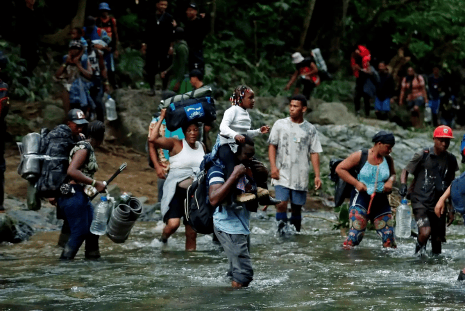 Más de 150.000 venezolanos cruzaron la selva del Darién en 2022