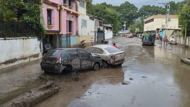 Crecida del río Turmero causó inundaciones en varias zonas de Maracay
