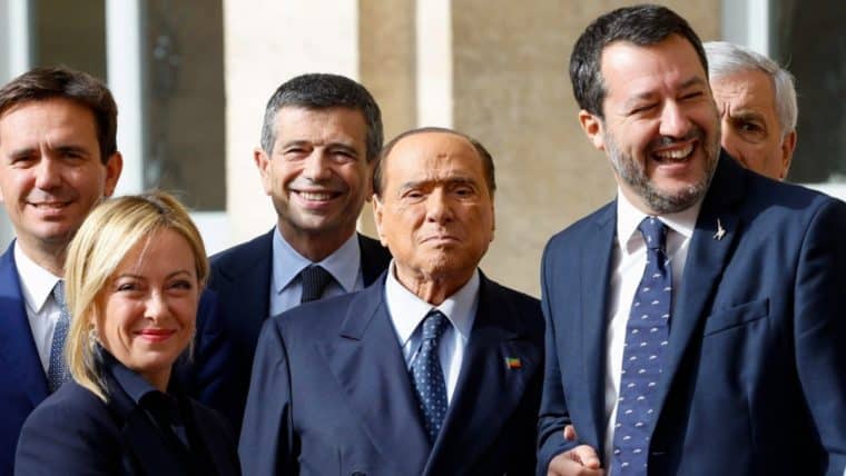 Giorgia Meloni se juramentó como primera ministra mujer de Italia