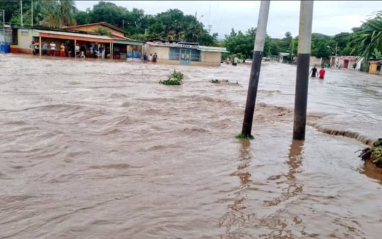 Lluvias en Sucre: se desbordó el río Manzanares y varias zonas de Cumaná están inundadas