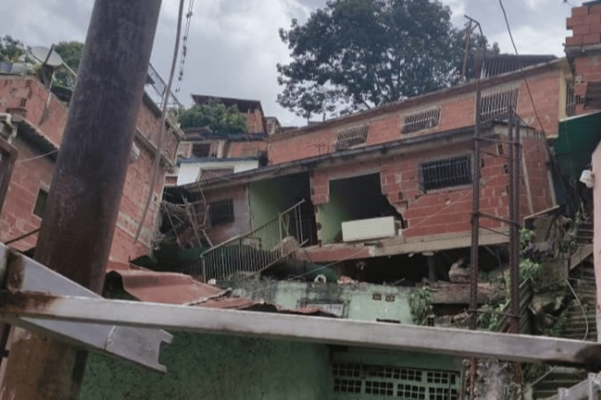Lluvias en la Gran Caracas provocaron deslizamientos de tierra e inundaciones