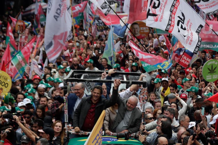 Lula y Bolsonaro disputan el voto de Sao Paulo en vísperas de las elecciones￼