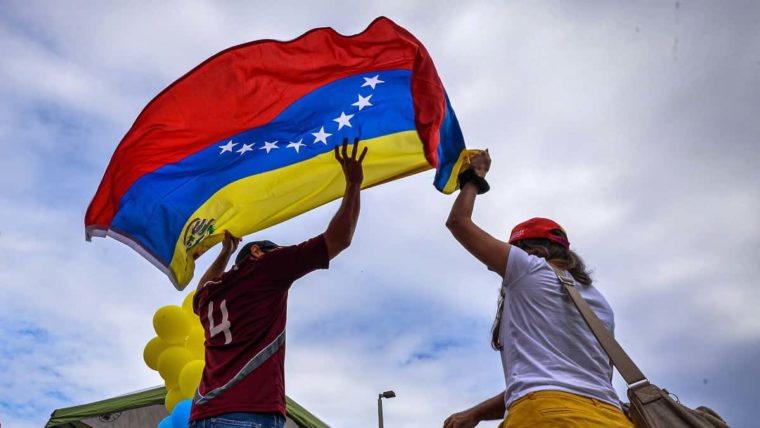 Docentes venezolanos en Chile y los retos para cumplir sus metas en el extranjero ￼