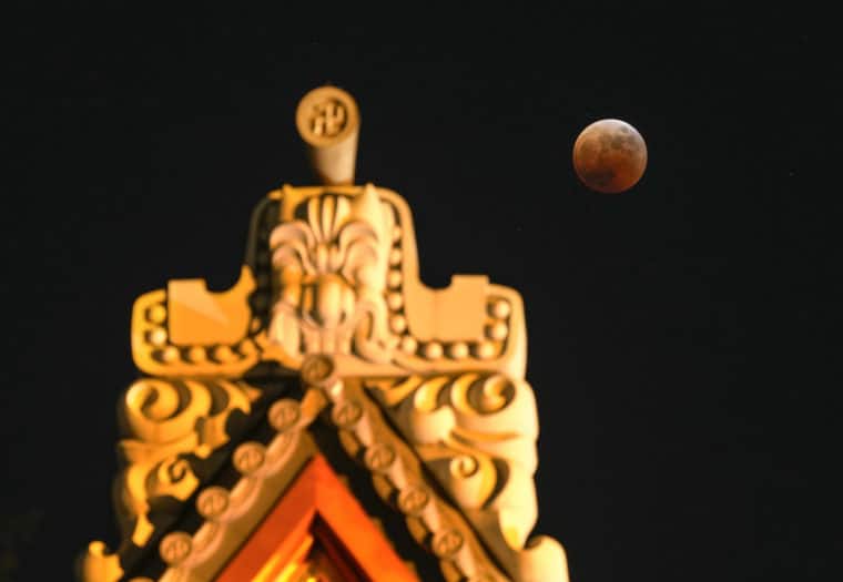 En imágenes: así fue el eclipse total de Luna