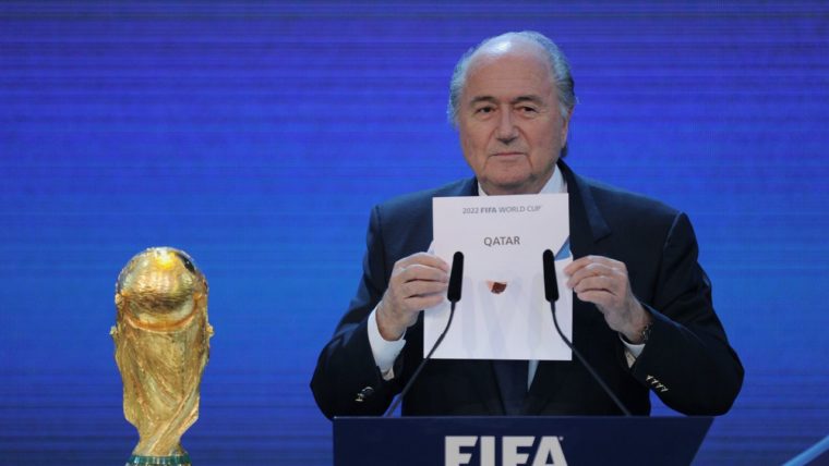 El expresidente de la FIFA admitió que escoger a Catar para el Mundial 2022 “fue un error”
