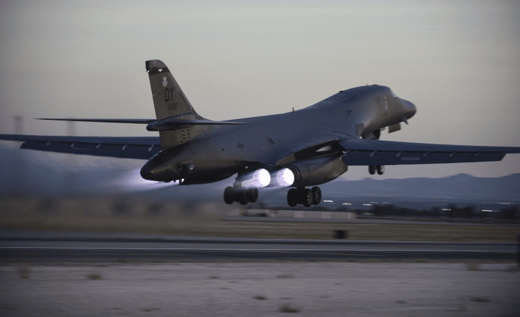 Estados Unidos envió bombarderos B-1B para un simulacro realizado junto a Corea del Sur