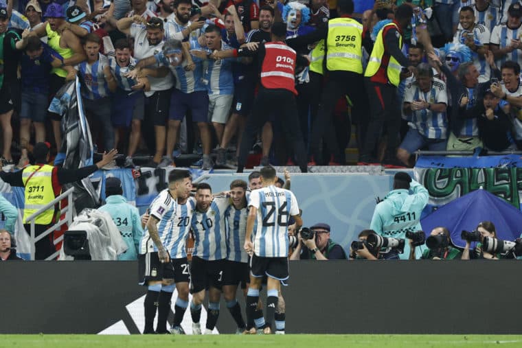 Catar 2022: Argentina venció a Australia 2-1 y se verá en cuartos de final con Países Bajos