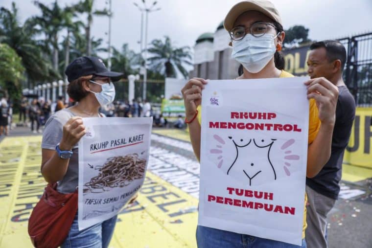 Aprobaron nuevo Código Penal en Indonesia que limita derechos fundamentales