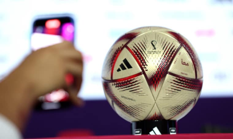 Así es el nuevo balón de la FIFA para los últimos partidos del Mundial Catar 2022