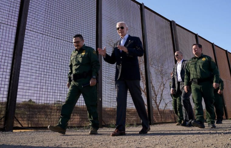Joe Biden visita la frontera con  México antes de su primera visita oficial a Latinoamérica