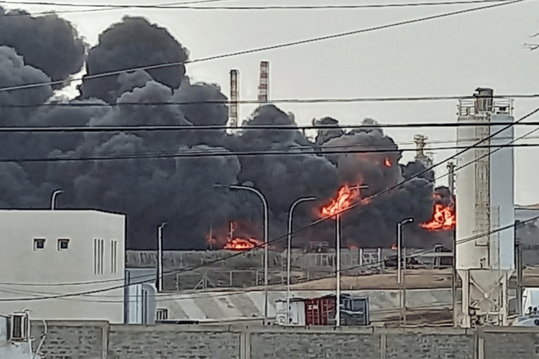 Controlaron un nuevo incendio en la refinería de Cardón: el cuarto en menos de un año