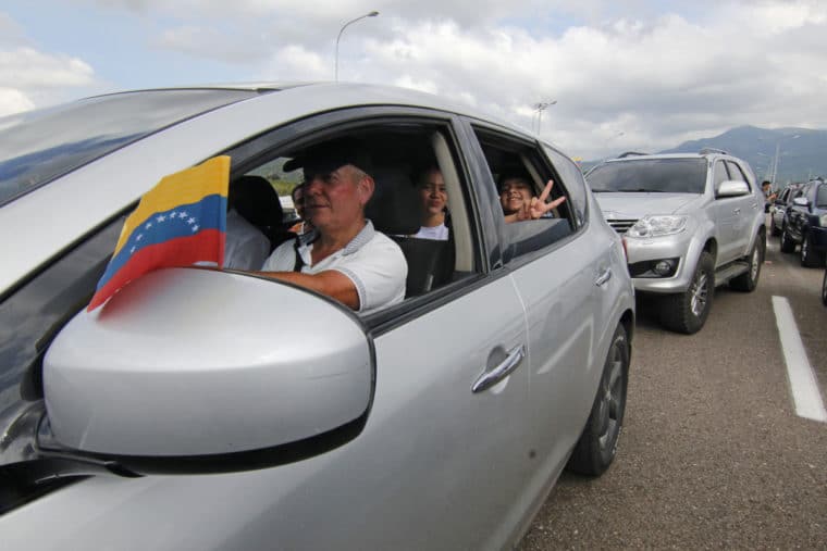 Están devolviendo vehículos que incumplen con la documentación en la frontera colombo-venezolana
