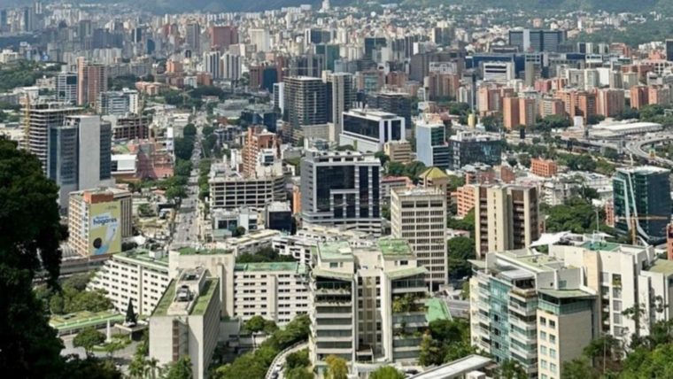 “El pequeño Manhattan de Caracas”: Las Mercedes, la zona que se ha convertido en el epicentro del boom del capitalismo y el lujo en Venezuela