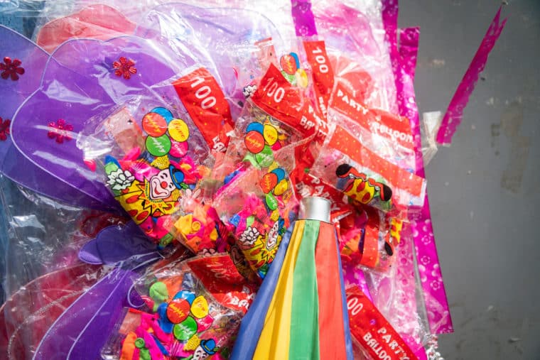 Precios disfraces carnaval Caracas Venezuela disfraz comercios Merlina niños disfraz precios El Diario Jose Daniel Ramos