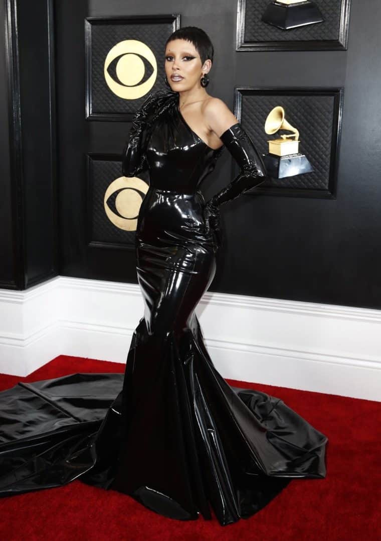 Alfombra roja de los Premios Grammy 2023: los outfits más llamativos de la noche