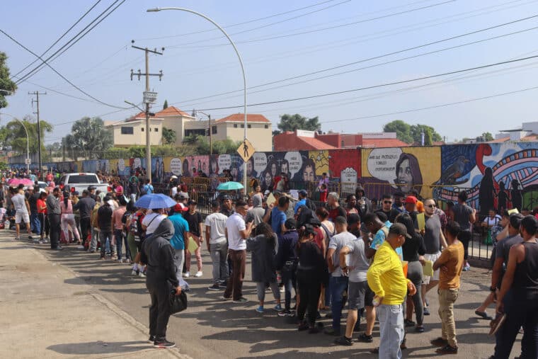 México autorizó el tránsito de migrantes que tengan una solicitud de ingreso a Estados Unidos aceptada por la CBP