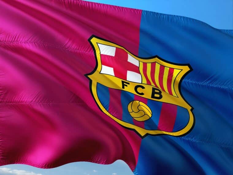 La UEFA abrió un expediente al FC Barcelona por el caso de presunta corrupción con el axárbitro José María Negreira