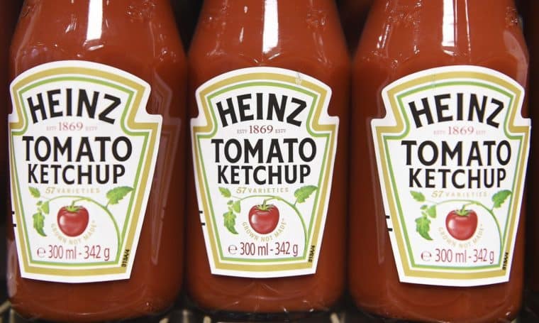 Heinz regalará un barco a un náufrago que sobrevivió 24 días en el mar comiendo ketchup