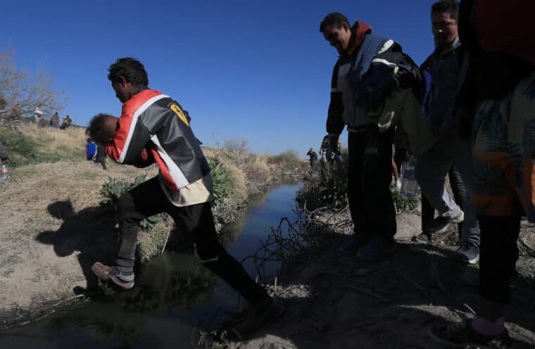 México investiga a ocho presuntos responsables del incendio en centro migratorio