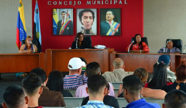 María Verónica Torres: “La oposición debe dedicarse a los gobiernos locales”
