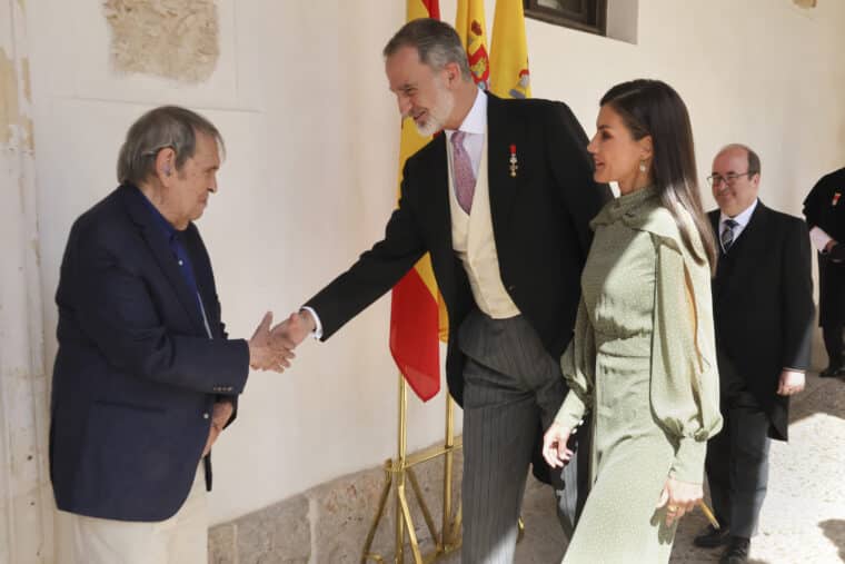 Rafael Cadenas recibió el Premio Cervantes en España
