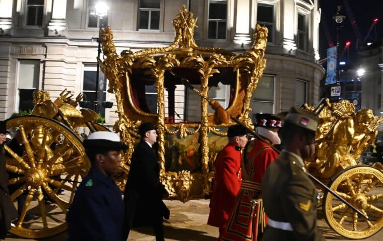 Londres se prepara para la coronación de Carlos III