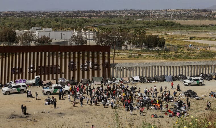 Fin del Título 42: la incertidumbre persiste entre los migrantes en la frontera de México con Estados Unidos