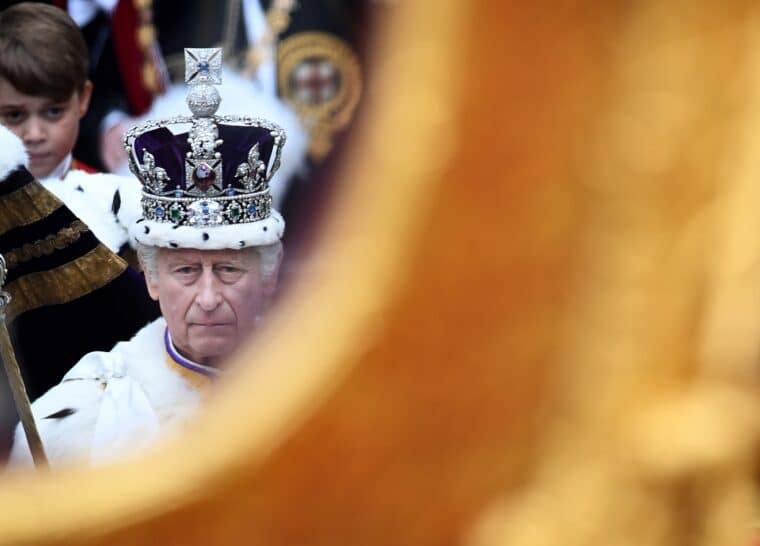 Carlos III, coronado como rey del Reino Unido