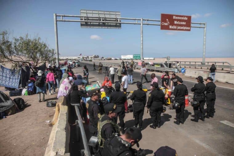 Crisis humanitaria: Amnistía Internacional expresó preocupación por migrantes varados en Perú y Chile