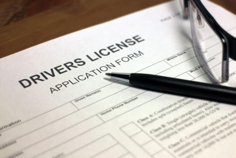 Estados de EE UU que permiten a migrantes sin papeles tramitar licencias de conducir: ¿cómo hacer el proceso?