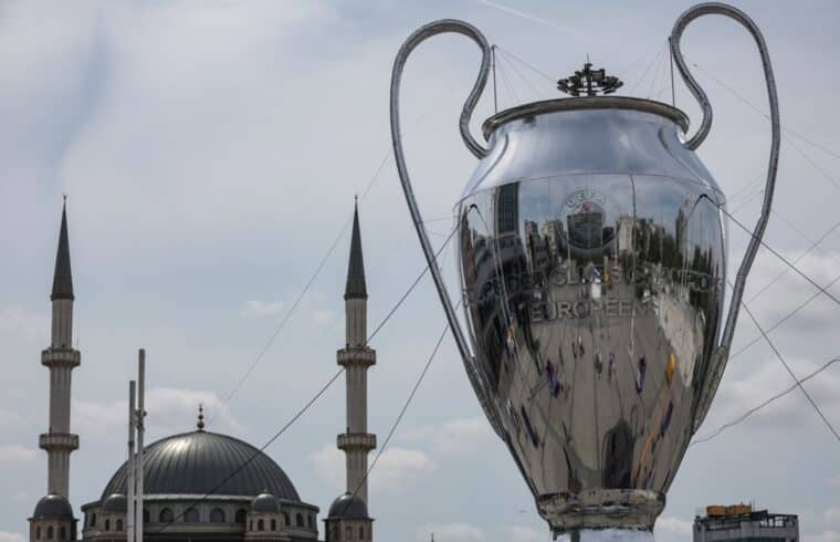 El centro de Estambul vibra de entusiasmo por la final de la Champions League