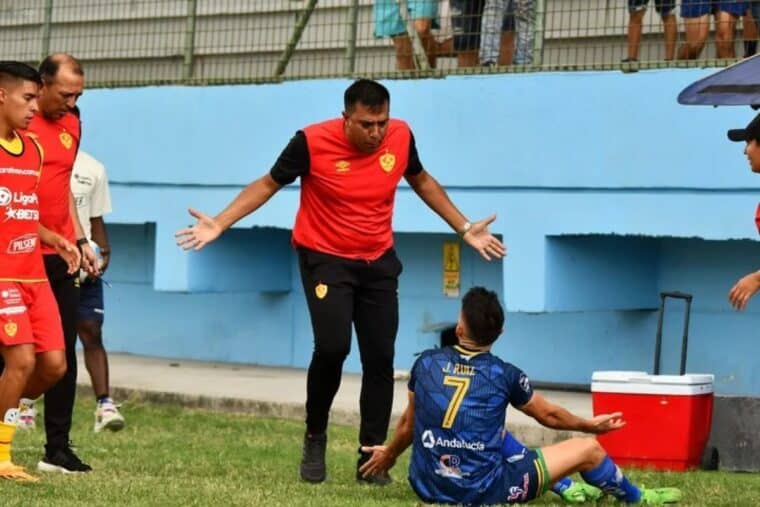 Suspendieron a César Farías por 14 meses en la liga ecuatoriana: ¿qué consecuencias tendrá la sanción para el técnico venezolano?