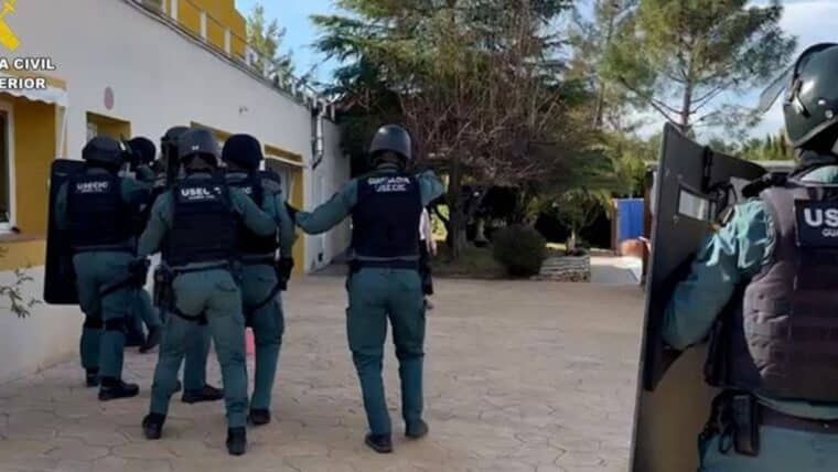 Desarticularon una secta que abusaba de sus víctimas en España: ¿cómo operaban?
