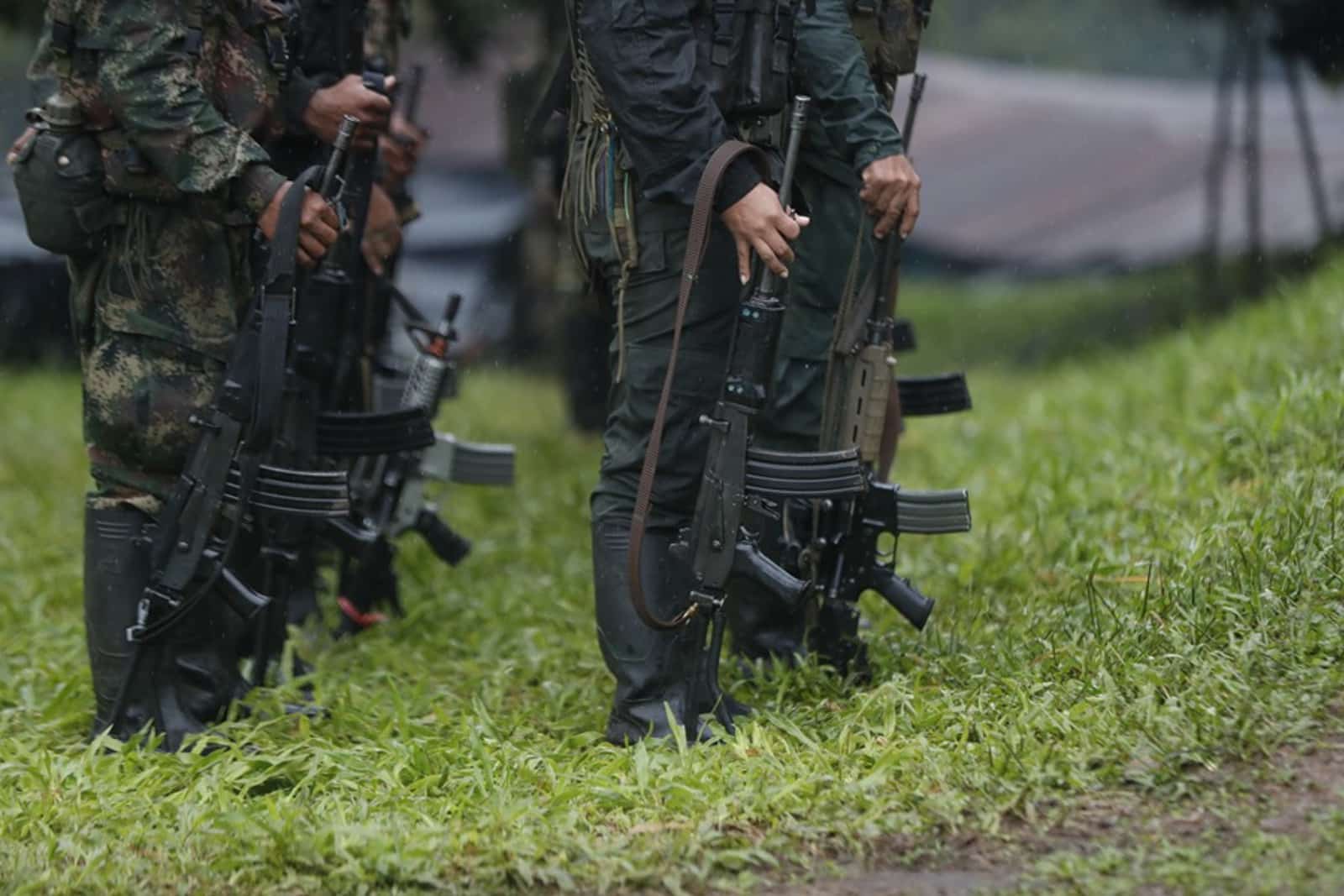 El gobierno de Colombia instalará una mesa de diálogo con una de las disidencias de las FARC
