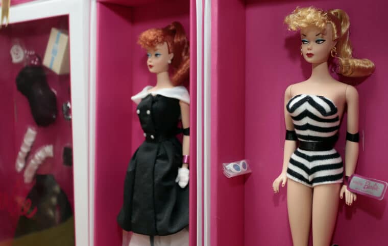 Barbie: el humor y la crítica resaltan en la película que va más allá del universo de la muñeca