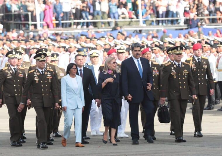 Maduro ratificó a Padrino López como ministro de Defensa y nombró nuevos jefes militares