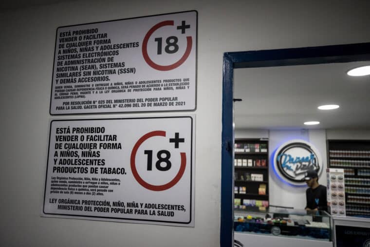 Cigarrillos electrónicos en Venezuela: el dilema de regular o prohibir su venta 