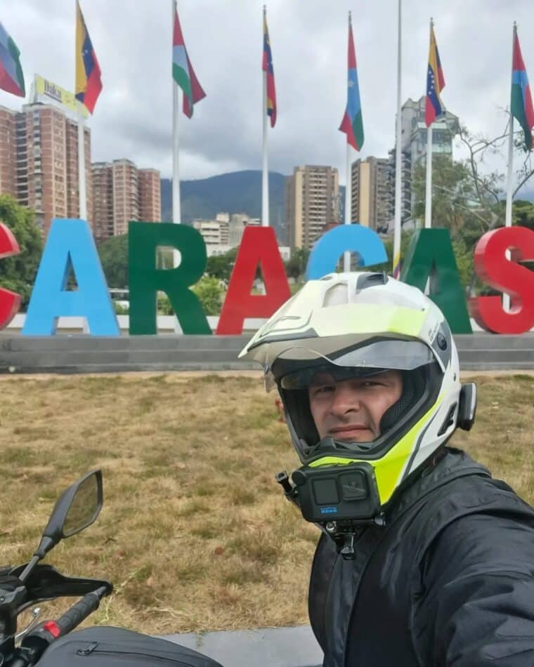 El camino de Juanse, el youtuber colombiano que se enamoró de Venezuela al recorrerla en moto