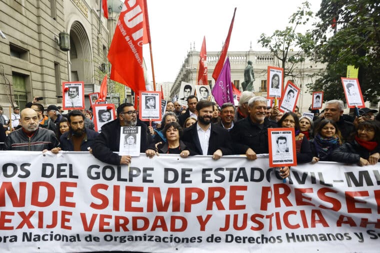 Se registraron protestas en Santiago de Chile en contra de Boric