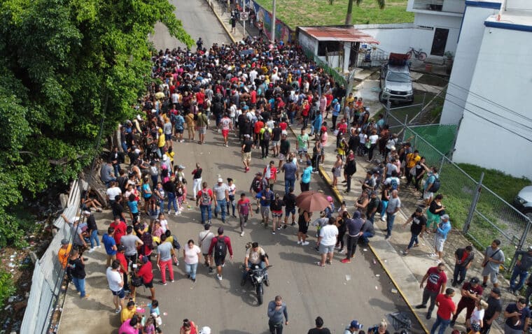 México calcula que este año 140.000 migrantes atravesarán su territorio
