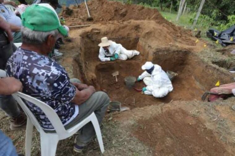 Advirtieron que víctimas mortales del conflicto armado en Colombia podrían estar enterrados en Venezuela