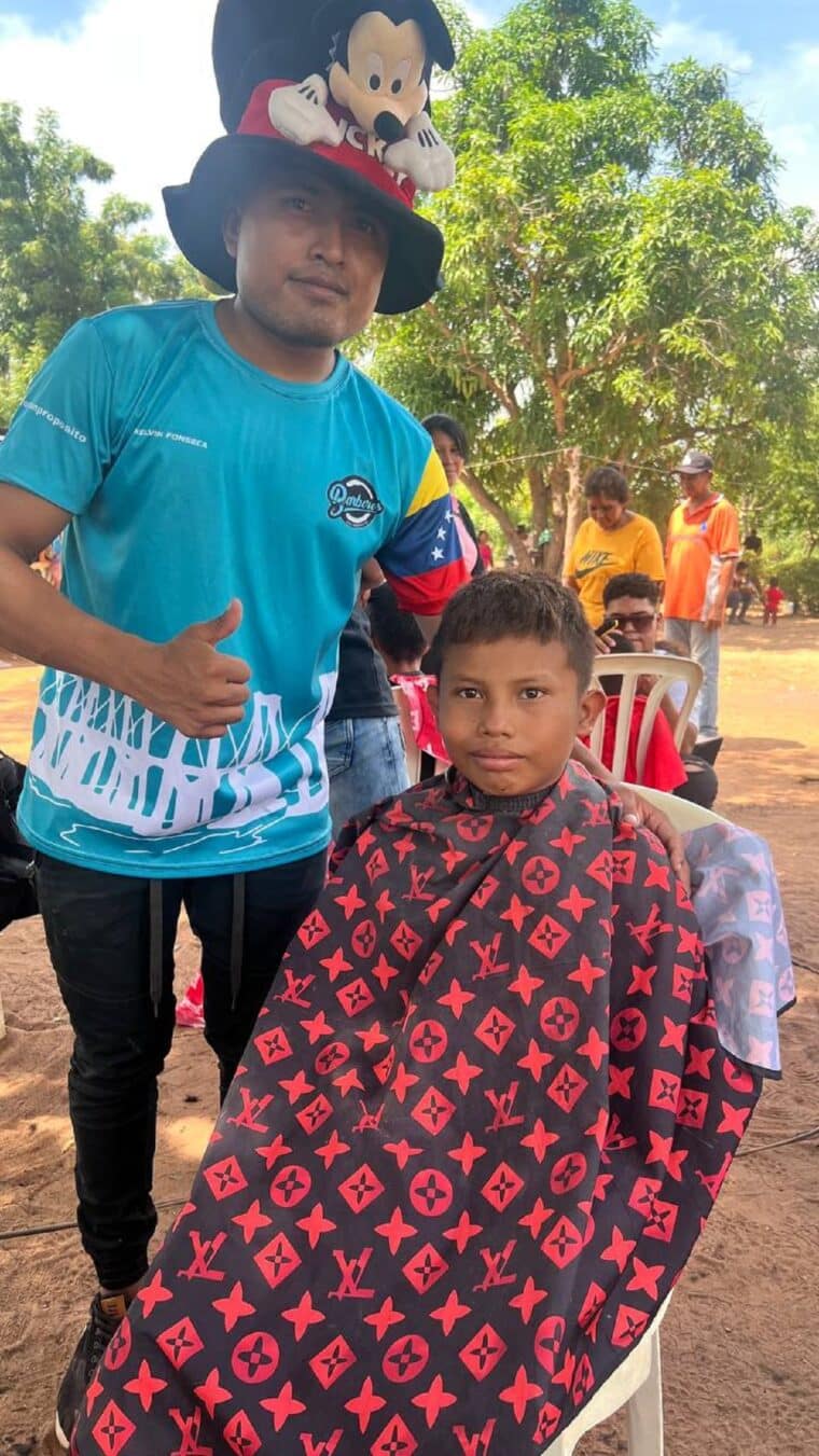 Barberos que transforman vidas en el Zulia a través de un corte de cabello
