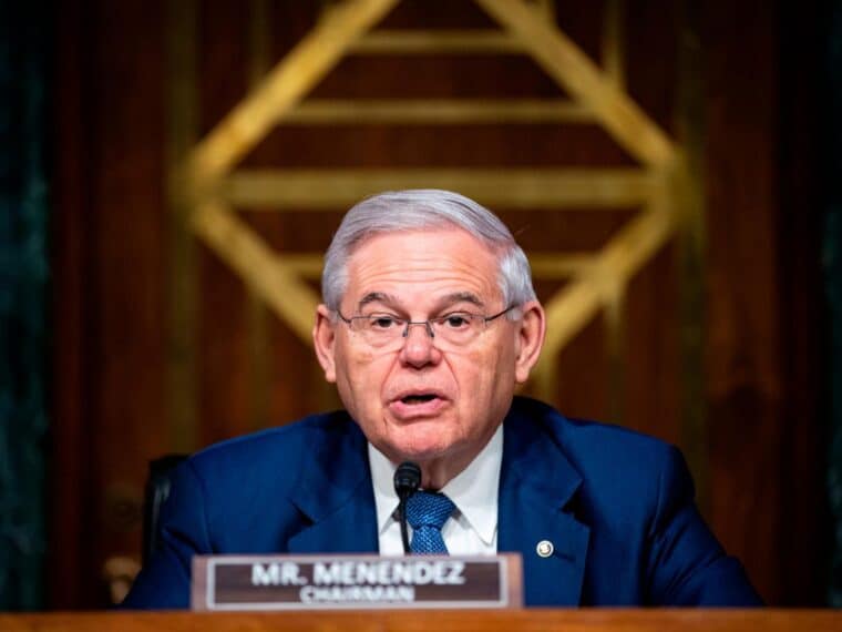 Bob Menéndez: ¿por qué acusan de corrupción al senador estadounidense?