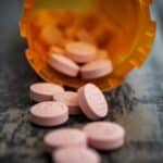 ¿Qué es el fentanilo y por qué es conocida como la “droga zombie”?