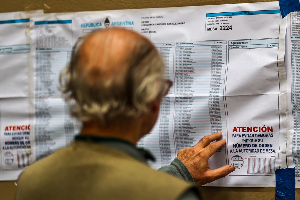 Casi un 30 % del padrón electoral argentino votó hasta el mediodía